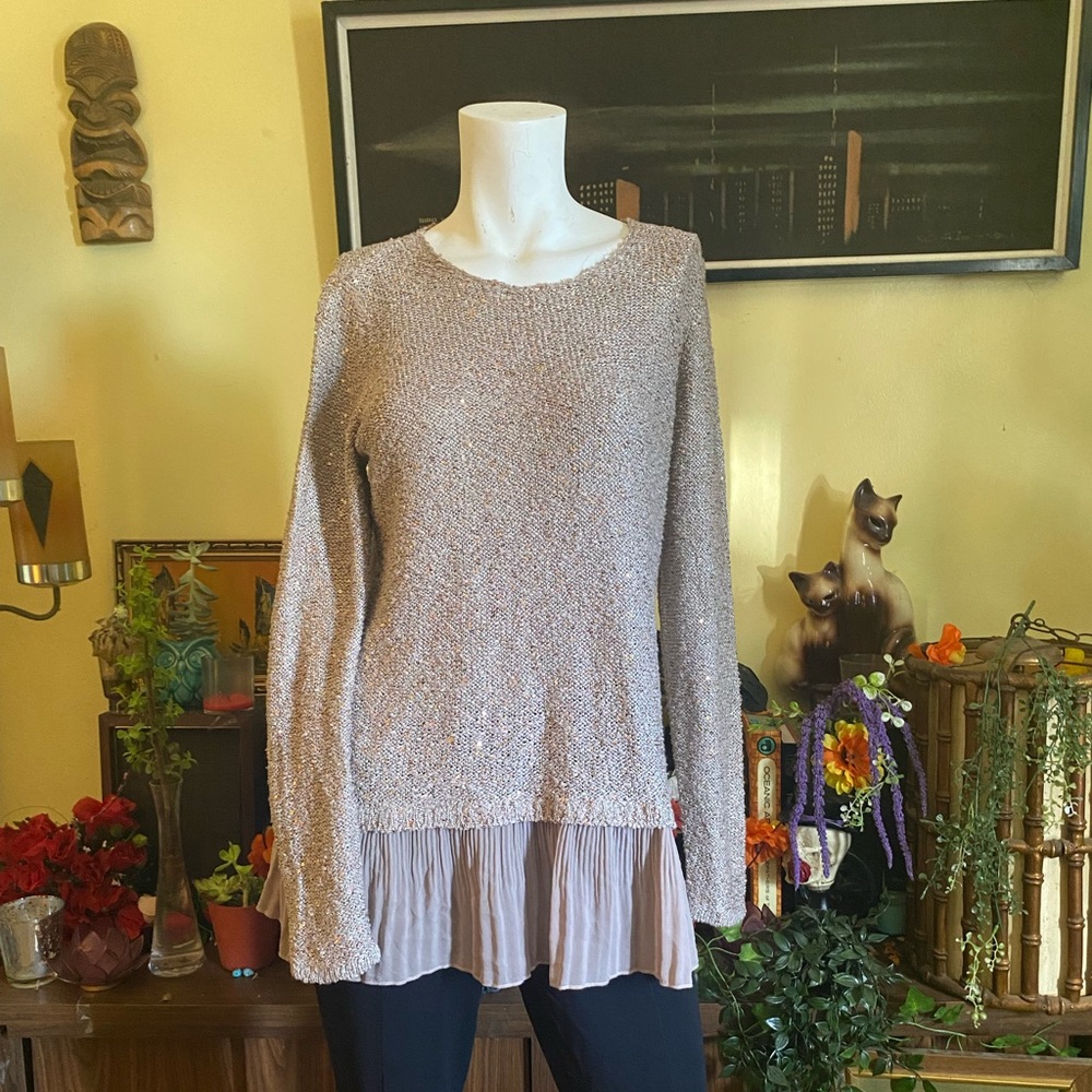 Woman sequin glittery  long sleeves layered chiffon pleated trim sweater